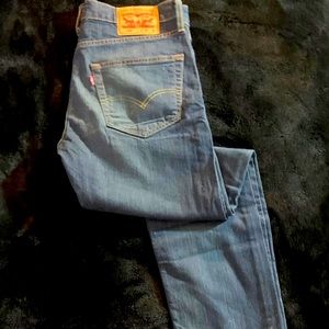 502 Men’s Levi Jeans